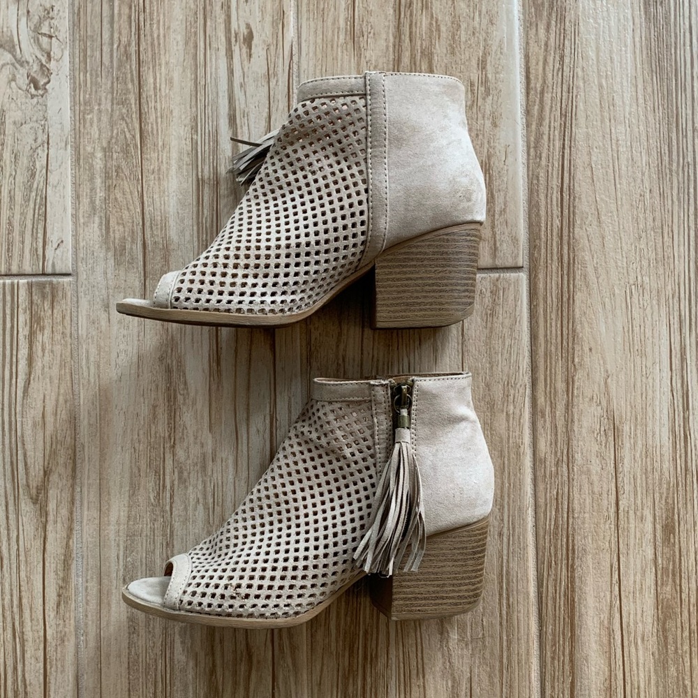 Tan suede open-toe bootie with tassel zip Size 6